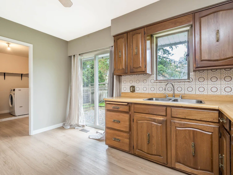 10331 155a Street, Surrey, BC, V3R 4K4 - 17