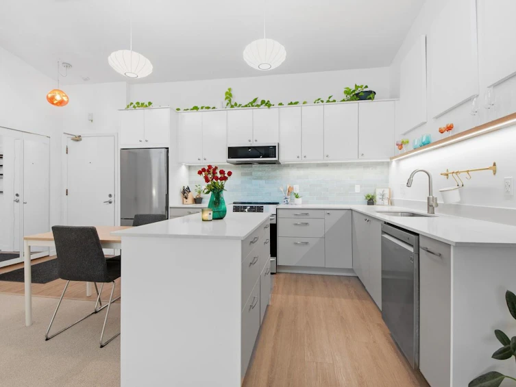 314-2416 W 3rd Avenue, Vancouver, BC, V6K 1L8 - 6