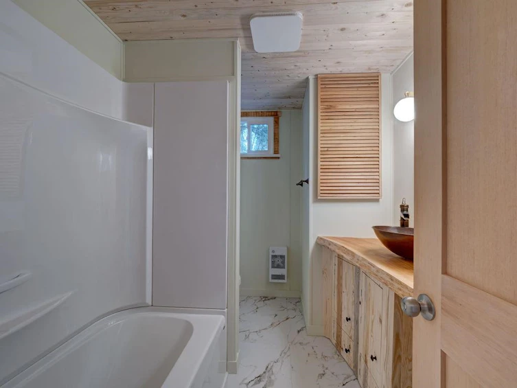 28-1413 Sunshine Coast Highway, Gibsons, BC, V0N 1V5 - 6