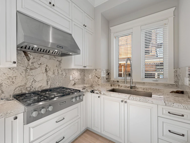 3981 W 35th Avenue, Vancouver, BC, V6N 2P1 - 6