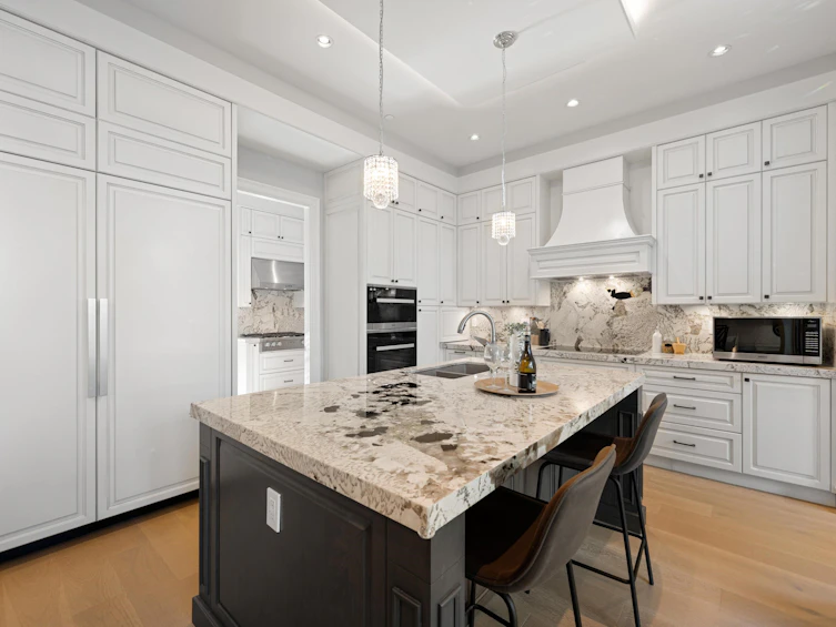 3981 W 35th Avenue, Vancouver, BC, V6N 2P1 - 9
