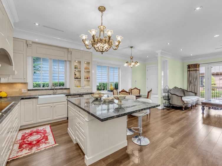 7283 Wiltshire Street, Vancouver, BC, V6P 5H4 - 7