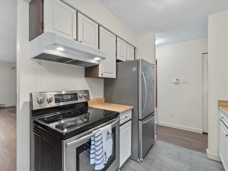 4208 Garden Grove Drive, Burnaby, BC, V5G 4G6 - 11
