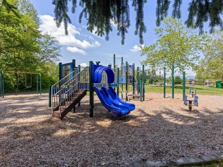 4208 Garden Grove Drive, Burnaby, BC, V5G 4G6 - 21