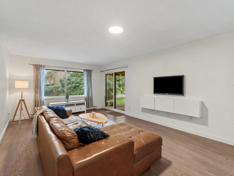 4208 Garden Grove Drive, Burnaby, BC, V5G 4G6 - 5