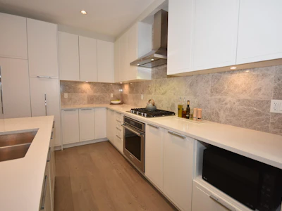 229-5535 Admiral Way - 5