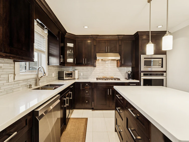 7622 2nd Street, Burnaby, BC, V3N 3R8 - 11