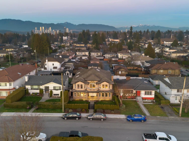 7622 2nd Street, Burnaby, BC, V3N 3R8 - 35