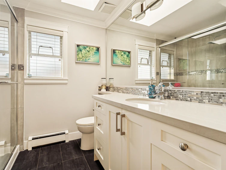 7622 2nd Street, Burnaby, BC, V3N 3R8 - 21