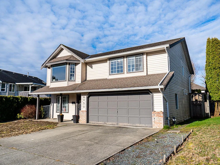 8455 Cade Barr Street, Mission, BC, V2V 7K4