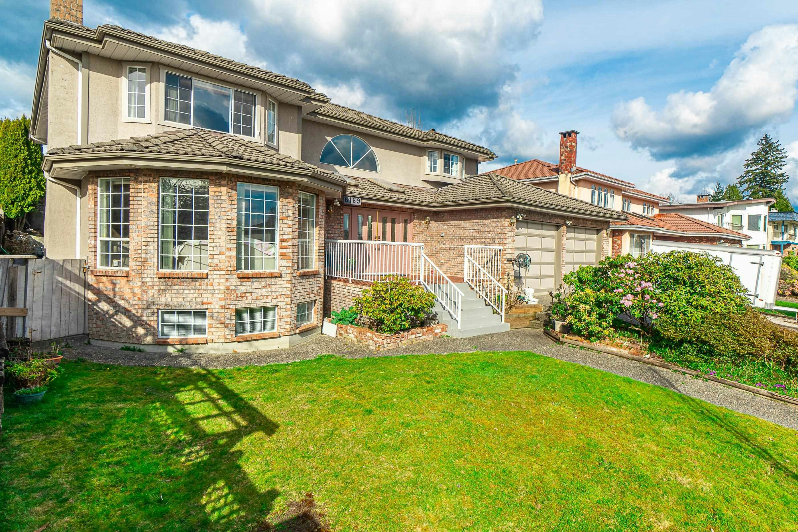 6169 Lochdale Street, Burnaby, BC, V5B 2M6