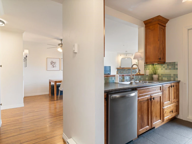 212-8450 Jellicoe Street, Vancouver, BC, V5S 4S9 - 15