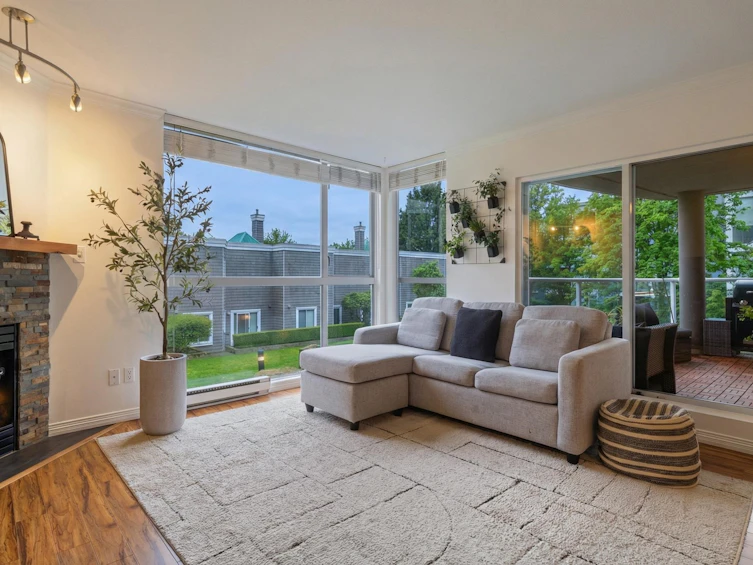 212-8450 Jellicoe Street, Vancouver, BC, V5S 4S9 - 4