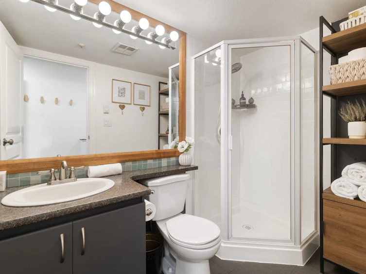 212-8450 Jellicoe Street, Vancouver, BC, V5S 4S9 - 23