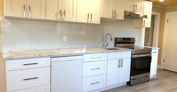 11010 86a Avenue, Delta, BC, V4C 2Y2 - 2