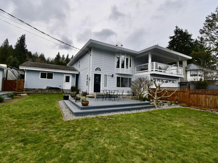 6135 Fairway Avenue, Sechelt, BC, V7Z 0L6 - 2