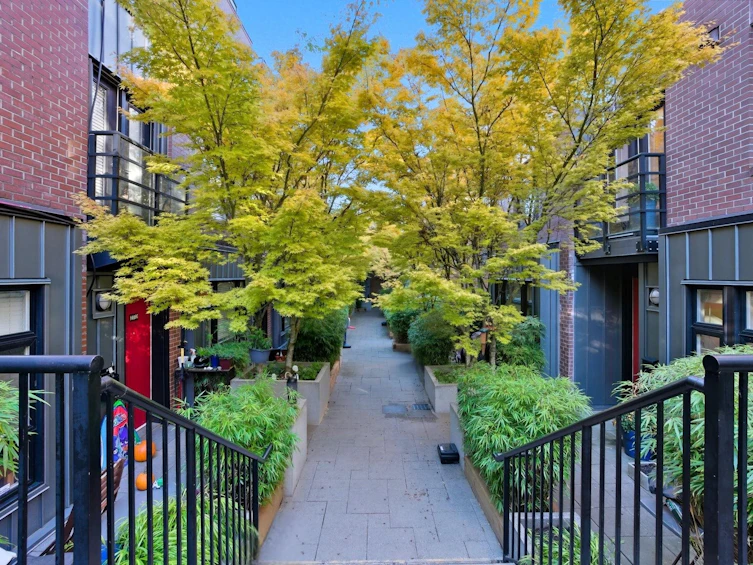 2761 Guelph Street, Vancouver, BC, V5T 3P6 - 25