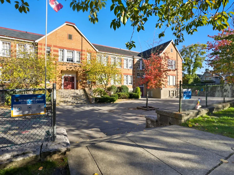 2761 Guelph Street, Vancouver, BC, V5T 3P6 - 26