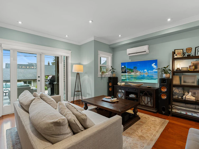 307 E 6th Street, North Vancouver, BC, V7L 1P7 - 10