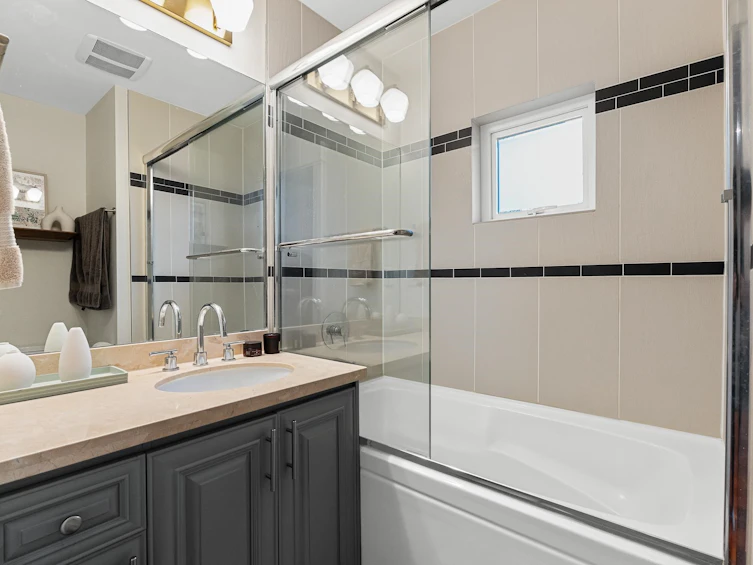 307 E 6th Street, North Vancouver, BC, V7L 1P7 - 20