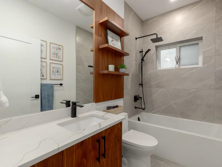 959 E 13th Avenue, Vancouver, BC, V5T 2L7 - 22