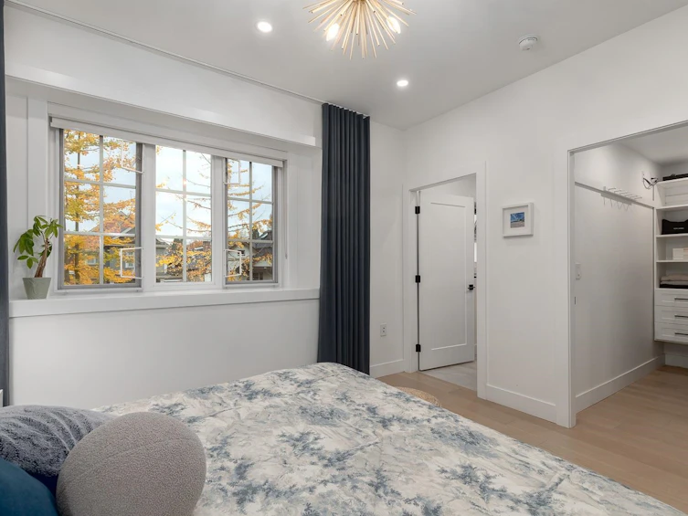 959 E 13th Avenue, Vancouver, BC, V5T 2L7 - 16