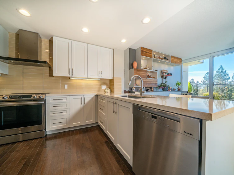 1004-1415 Parkway Boulevard, Coquitlam, BC, V3E 0C7 - 25