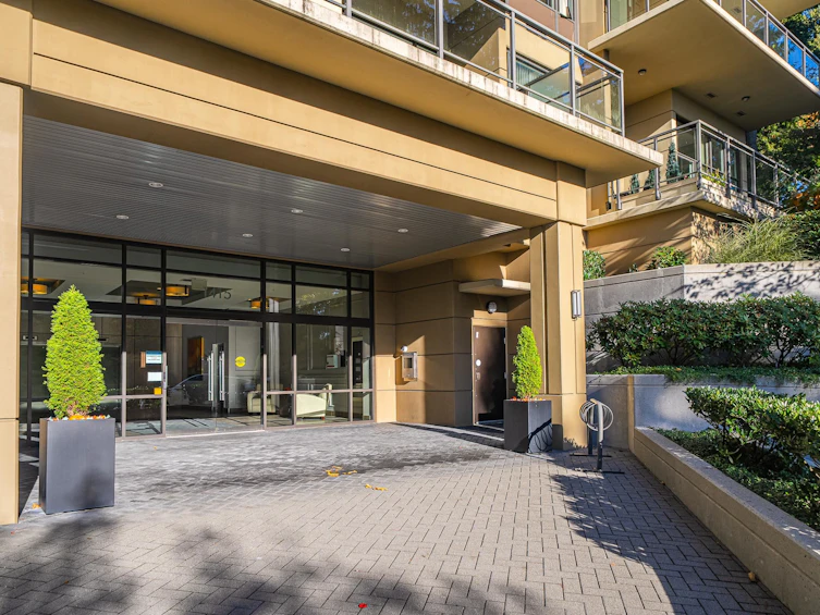 1004-1415 Parkway Boulevard, Coquitlam, BC, V3E 0C7 - 4