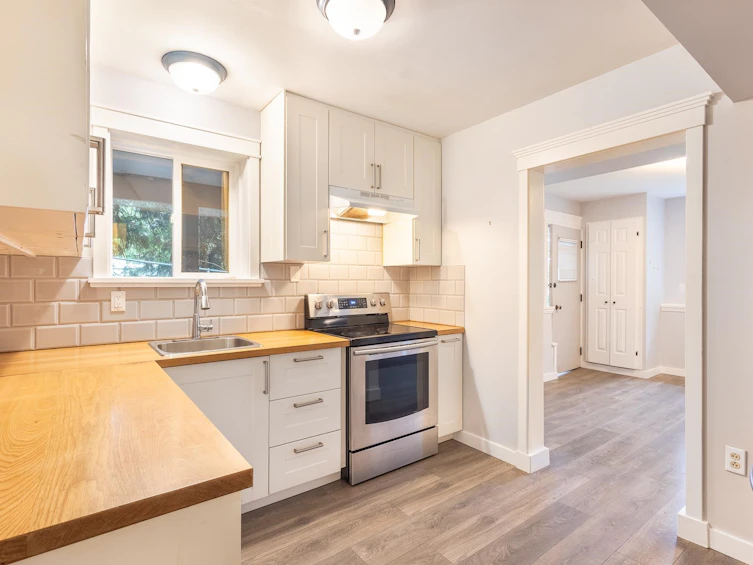 5080 Sunshine Coast Highway, Sechelt, BC, V7Z 0G6 - 13