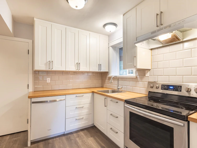 5080 Sunshine Coast Highway, Sechelt, BC, V7Z 0G6 - 14