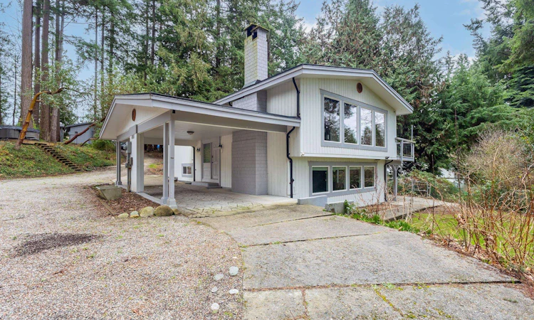 5080 Sunshine Coast Highway
