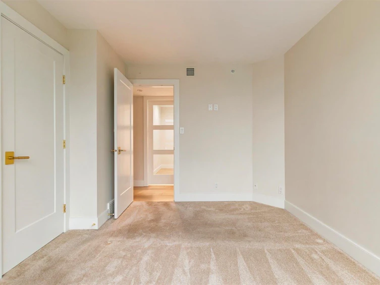 504-32330 South Fraser Way, Abbotsford, BC, V2T 1X1 - 28