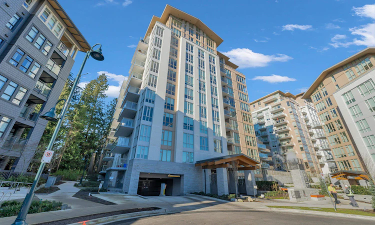 1101-2325 Emery Court