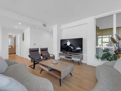 1101-2325 Emery Court - 4