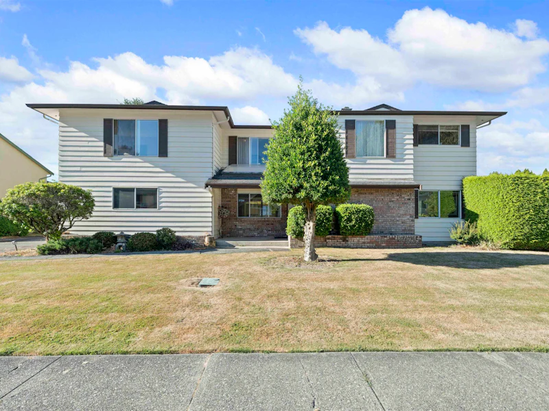 8431 Rosebank Crescent, Richmond BC V7A 2K8
