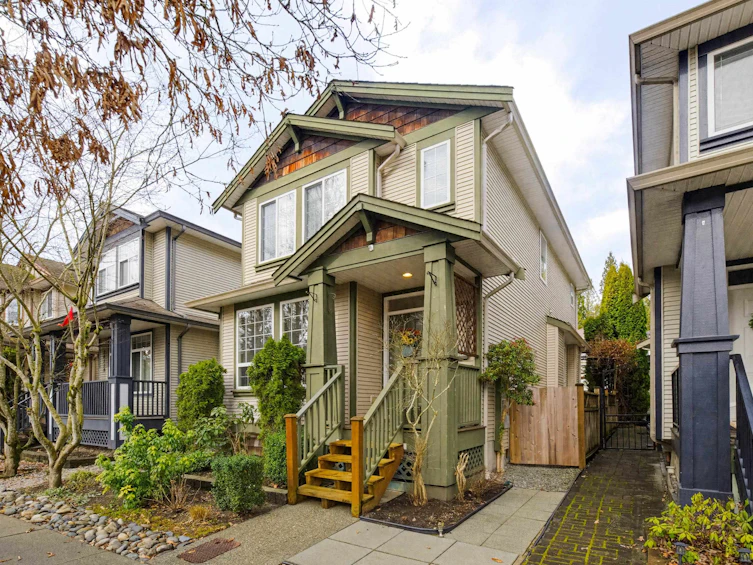 24121 102a Avenue, Maple Ridge, BC, V2W 2B3 - 2