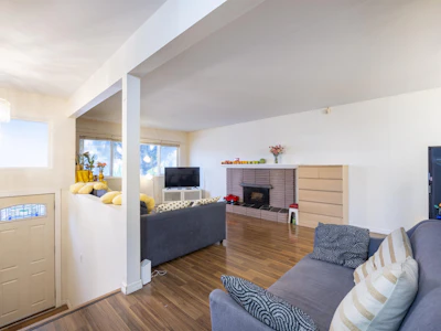 675 Duncan Avenue - 2