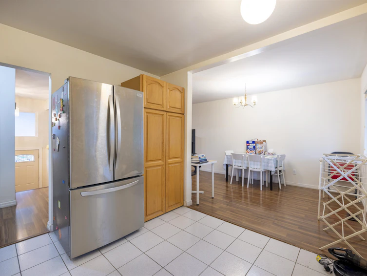 675 Duncan Avenue, Burnaby, BC, V5B 4M1 - 12