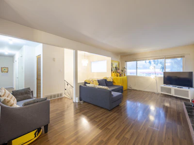 675 Duncan Avenue - 4