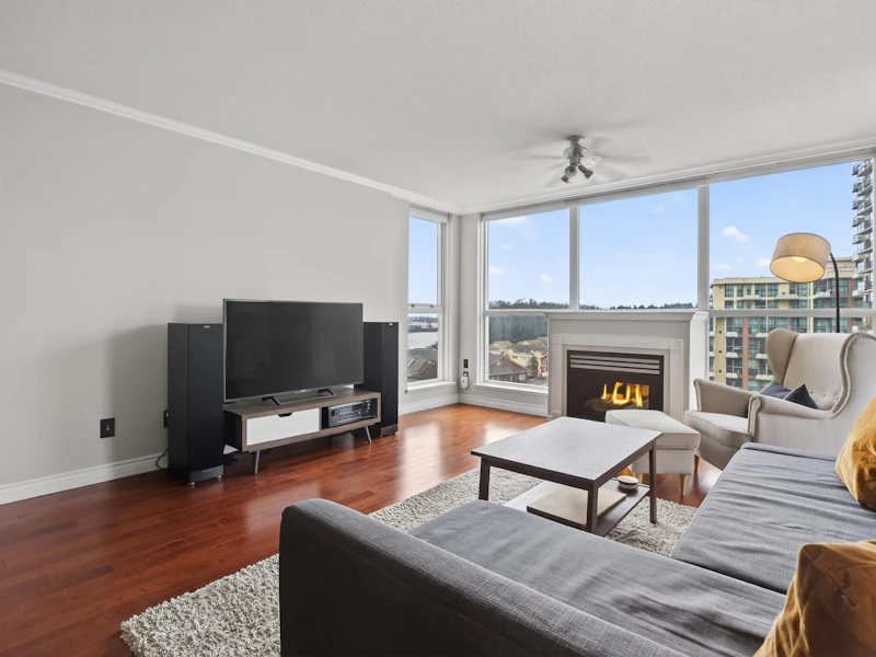 1007 - 10 Laguna Court, New Westminster BC V3M 6W3