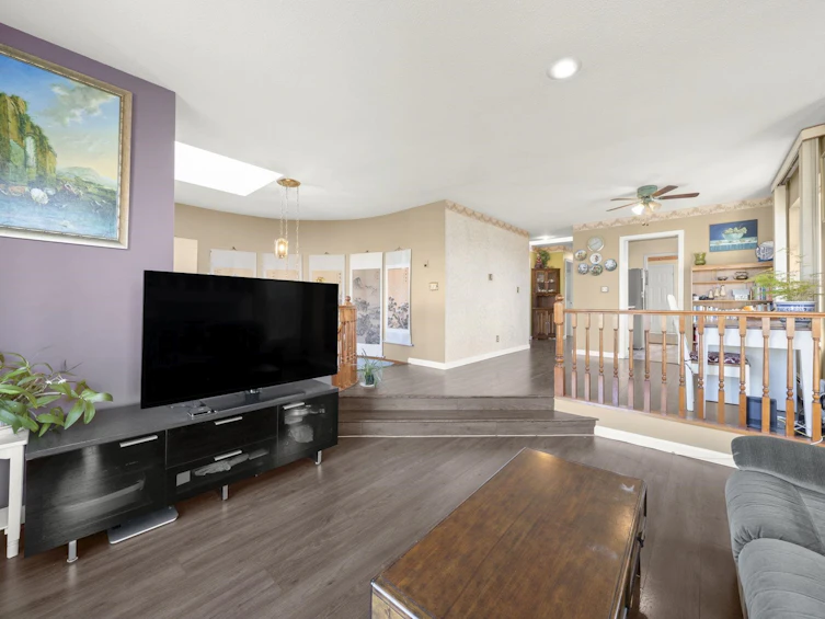 3206 E 25th Avenue, Vancouver, BC, V5R 1J6 - 2