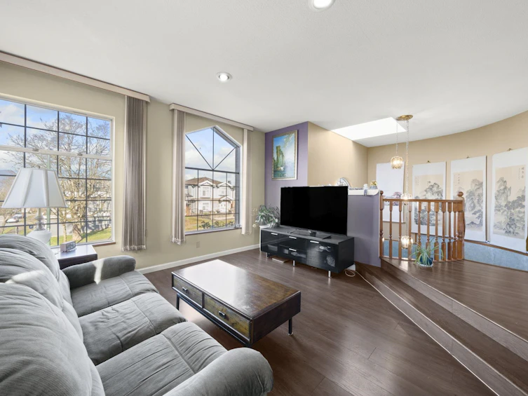 3206 E 25th Avenue, Vancouver, BC, V5R 1J6 - 3