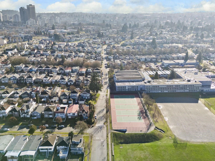 3206 E 25th Avenue, Vancouver, BC, V5R 1J6 - 21