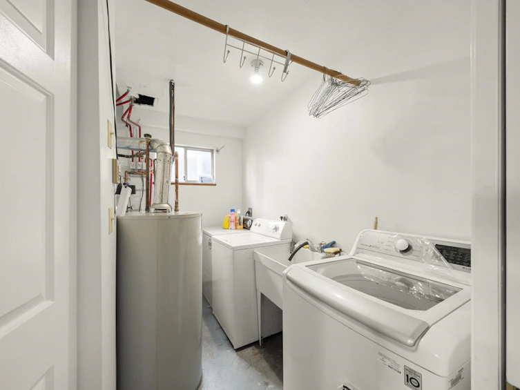 3206 E 25th Avenue, Vancouver, BC, V5R 1J6 - 26