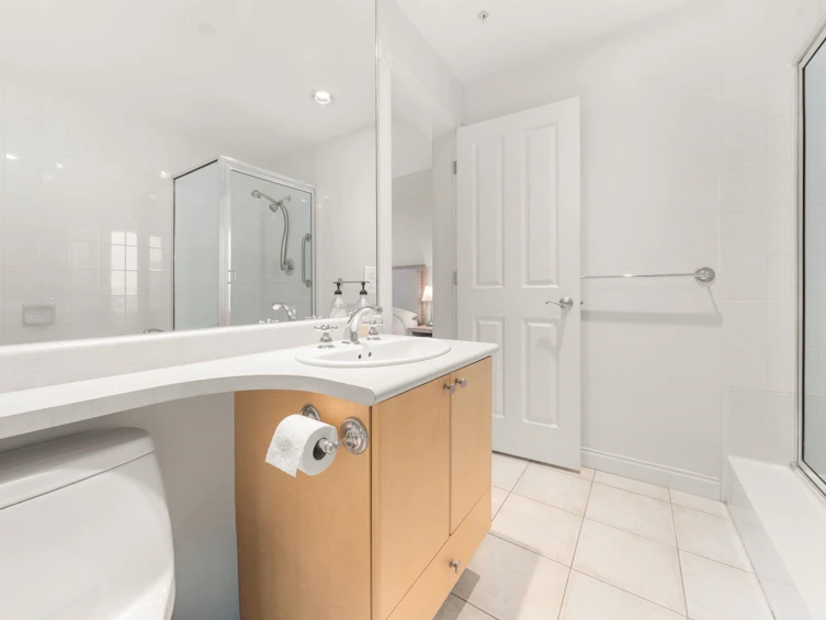 1006-160 E 13th Street, North Vancouver, BC, V7L 2L5 - 24