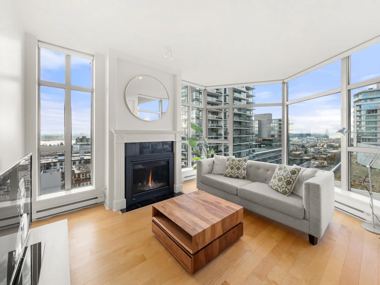 1006-160 E 13th Street, North Vancouver, BC, V7L 2L5 - 3