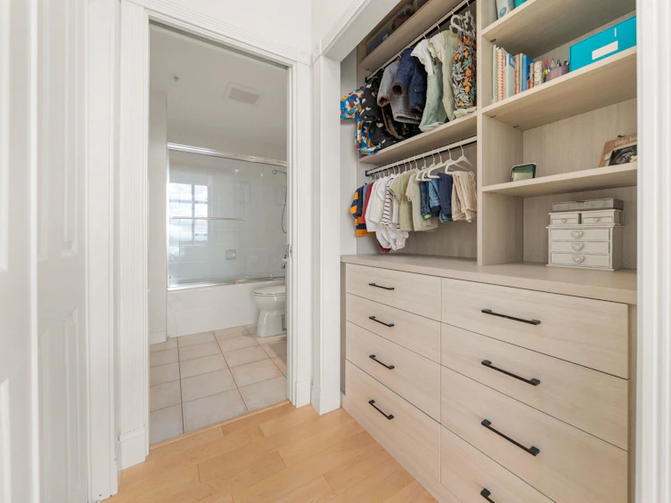 1006-160 E 13th Street, North Vancouver, BC, V7L 2L5 - 31