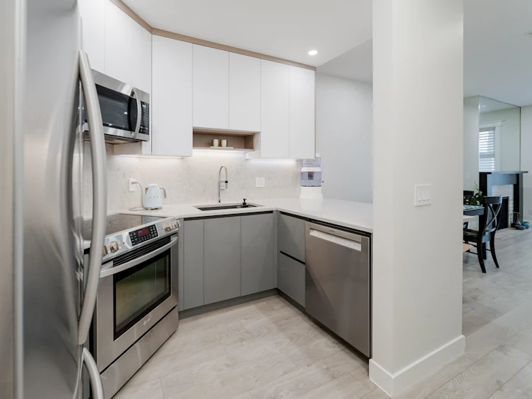 212-1924 Comox Street, Vancouver, BC, V6G 1R4 - 11
