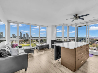 2404-10777 University Drive - 5