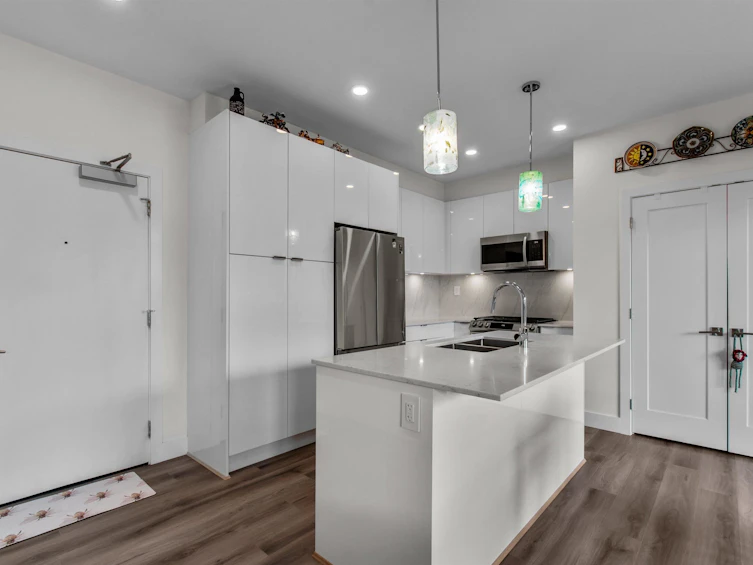 A506-8447 202 Street, Langley, BC, V2Y 2B7 - 2